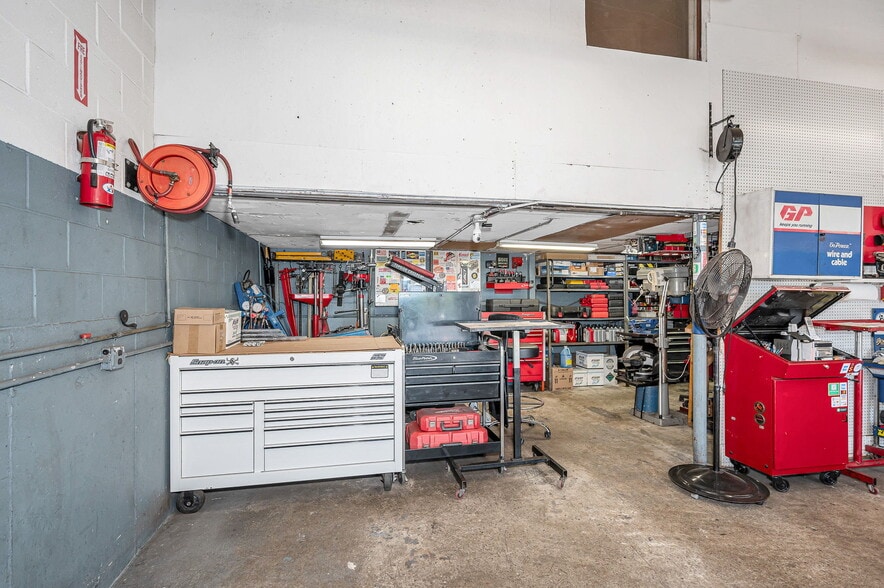 More Photos Of 12 Carlton St, Lowell Auto Repair For Sale