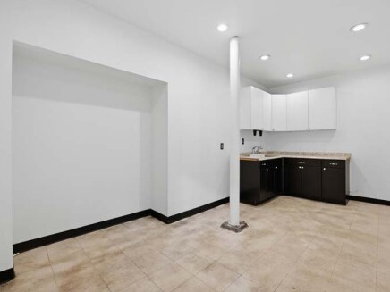 More Photos Of 2128 Auto Park Way, Escondido Manufacturing For Sale