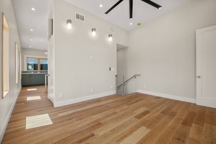 More Photos Of 1107 Cherry St, San Antonio Multifamily For Sale