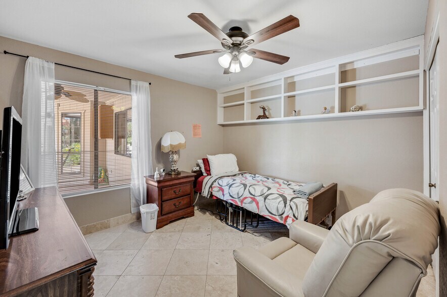 More Photos Of 12558 N 76th St, Scottsdale Assisted Living For Sale