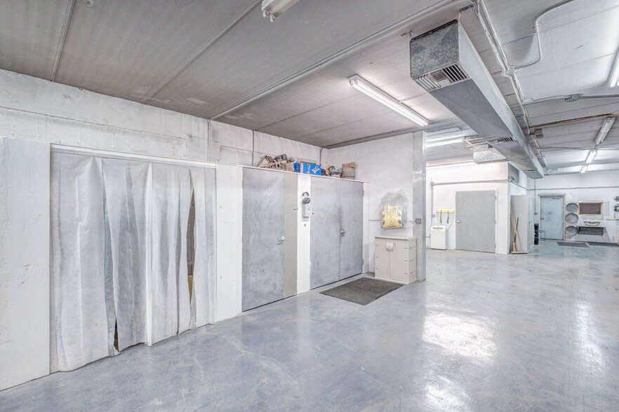 More Photos Of 800 SW 15th Ave, Delray Beach Warehouse For Sale