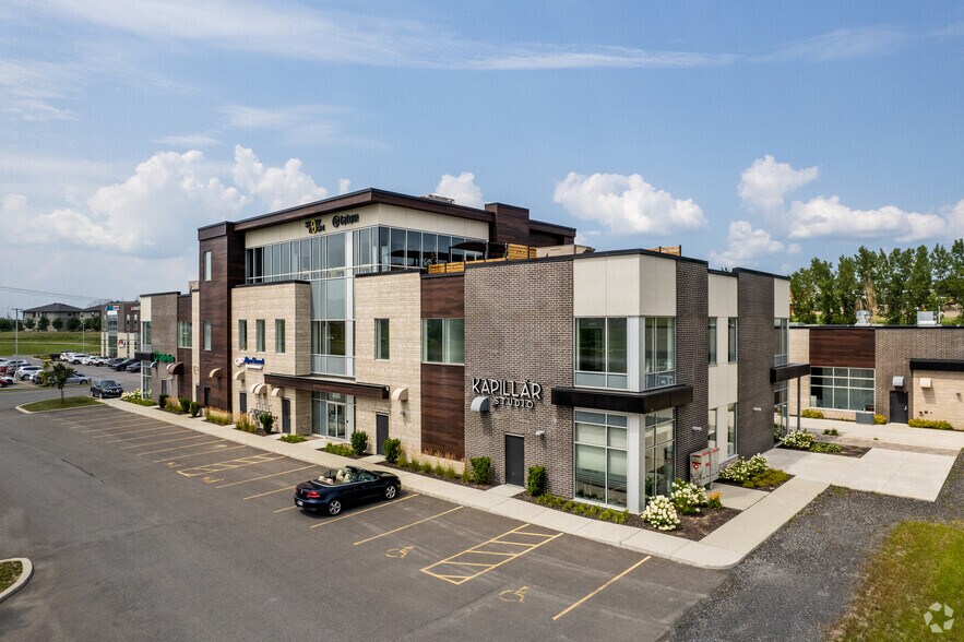 Primary Photo Of 4500 Ch Du Crépuscule, Saint-Mathieu-de-Beloeil Office For Lease