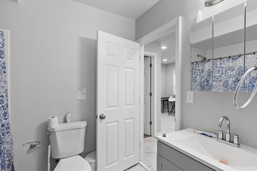 More Photos Of 36-38 Houghton St, Worcester Apartments For Sale