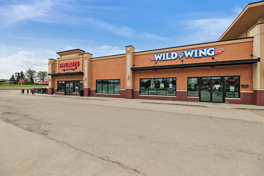 More Photos Of 993 Fir St, Sherwood Park General Retail For Lease