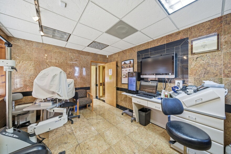 More Photos Of 415 Totowa Rd, Totowa Medical For Sale