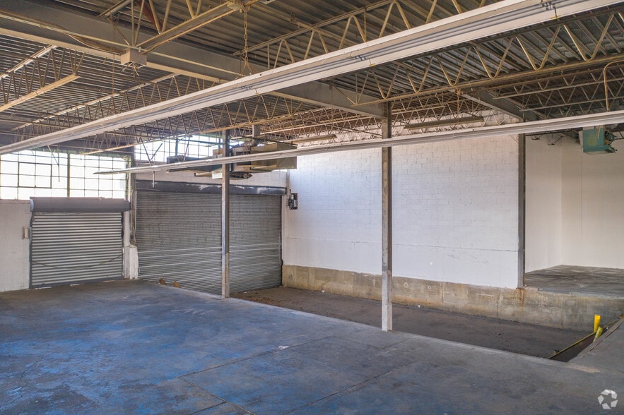 More Photos Of 170 Allen Blvd, Farmingdale Warehouse For Lease