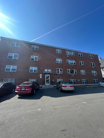 More Photos Of 256 S Marshall St, Hartford Apartments For Sale