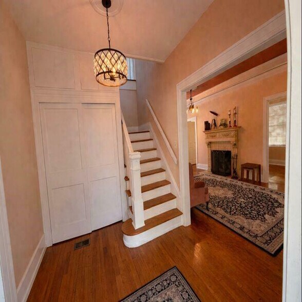 More Photos Of 725 W Central Ave, Winter Haven Office Residential For Lease