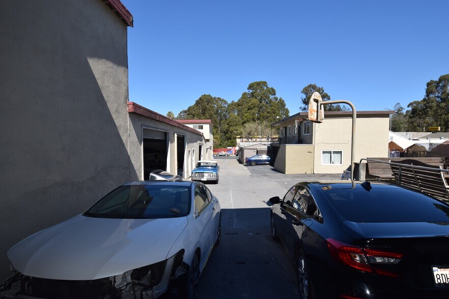 More Photos Of 4020 San Pablo Dam Rd, El Sobrante Warehouse For Sale