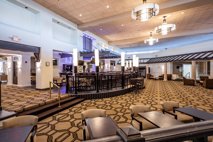 More Photos Of 6780 Southwest Fwy, Houston Multifamily For Sale