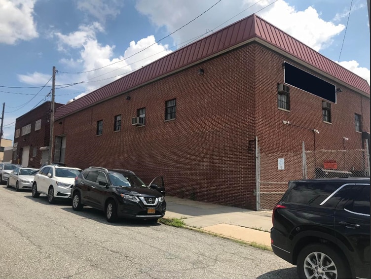 More Photos Of 50-25 35th St, Long Island City Manufacturing For Lease