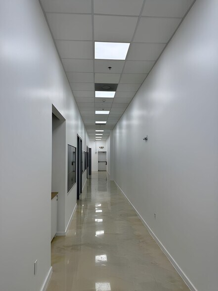More Photos Of 14251 SW 42nd St, Miami Restaurant For Lease