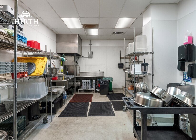 More Photos Of 2321 Filbert St, Oakland Warehouse For Sale