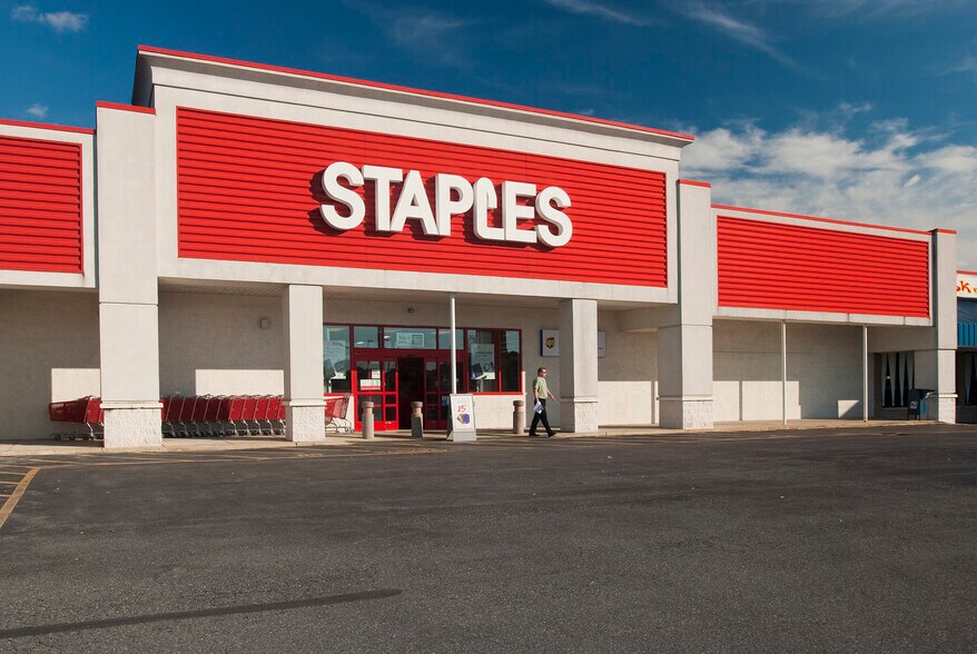 More Photos Of 331-379 N Reading Rd, Ephrata Unknown For Lease