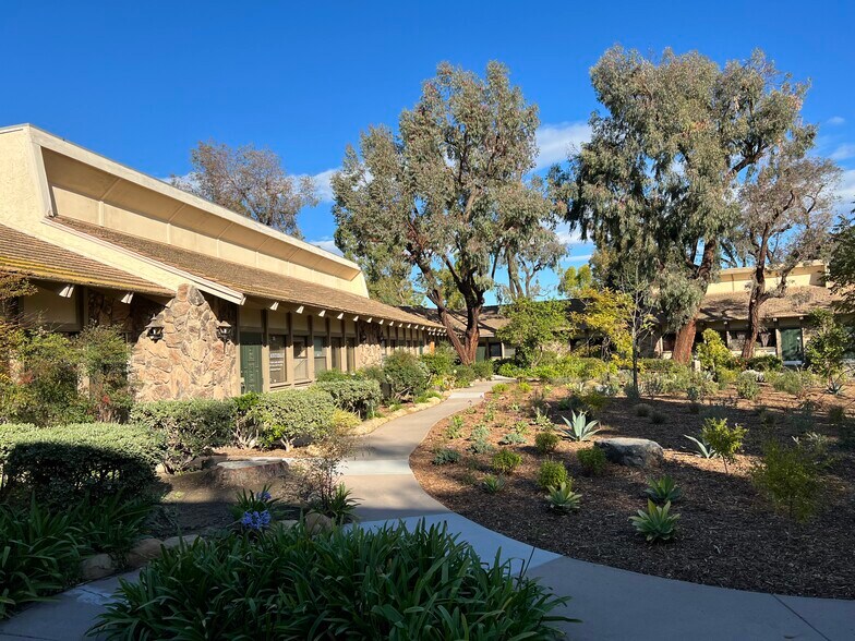 Primary Photo Of 2021 Sperry Ave, Ventura Office For Lease