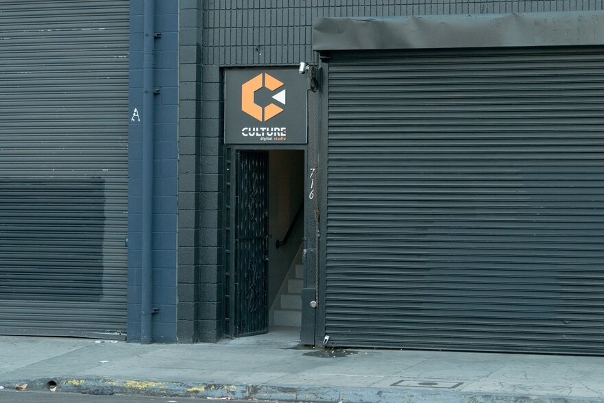 More Photos Of 716 E 9th Pl, Los Angeles Industrial For Lease