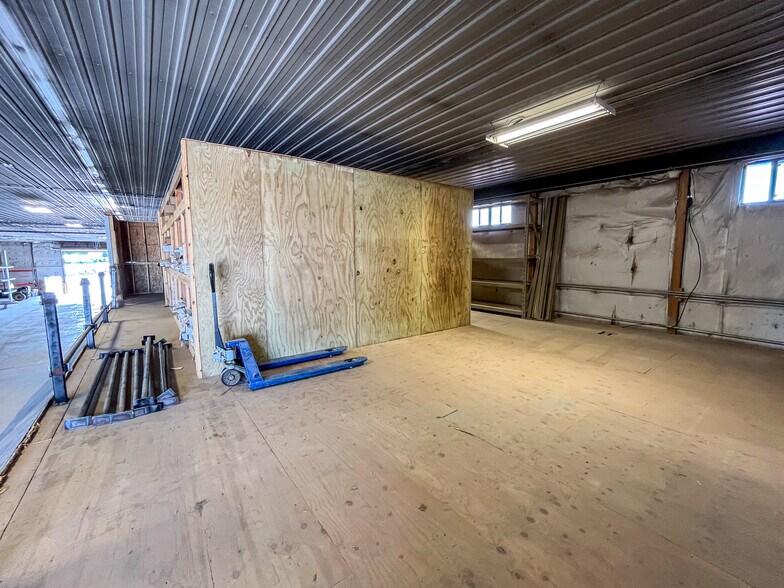 More Photos Of 11835 Quaal Rd, Black Hawk Warehouse For Lease