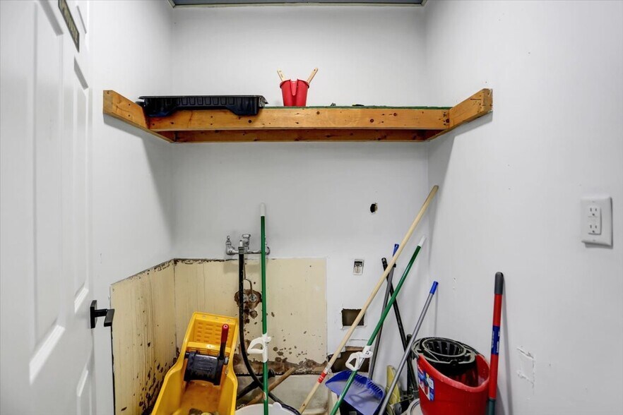 More Photos Of 140 W Orange St, Shippensburg Storefront For Sale