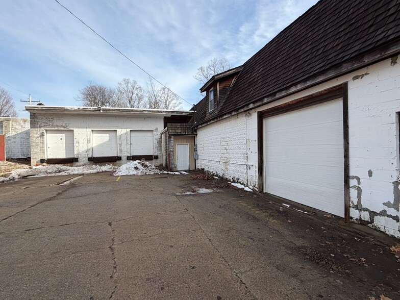 More Photos Of 112 Mill St, Linden Warehouse For Sale
