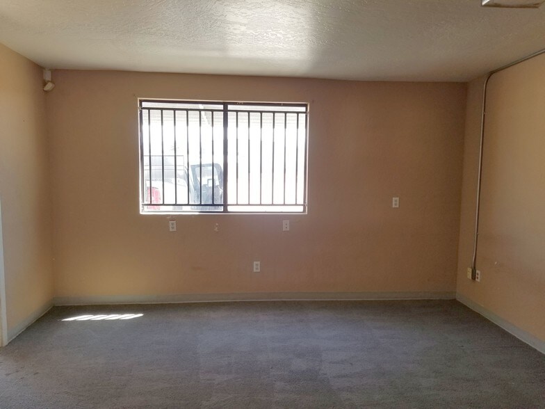 5038 Lakewood Rd, Bullhead City Fort Mohave, AZ 86426 Warehouse For