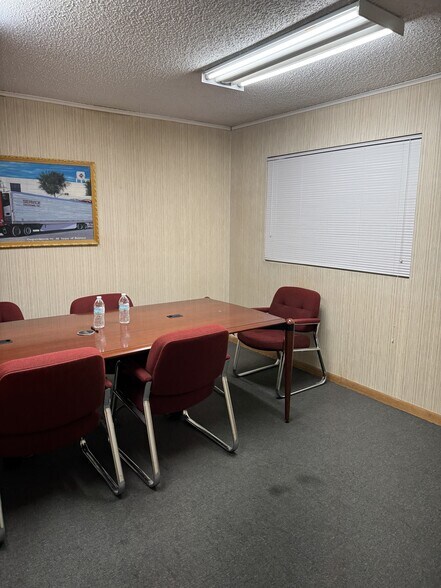 More Photos Of 14439 County Rd 44 Rd, Grand Island Distribution For Lease