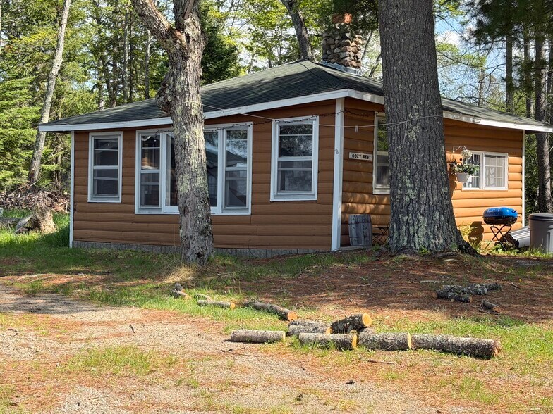 More Photos Of 3980 Lakeshore Dr, Rhinelander Lodge Meeting Hall For Sale