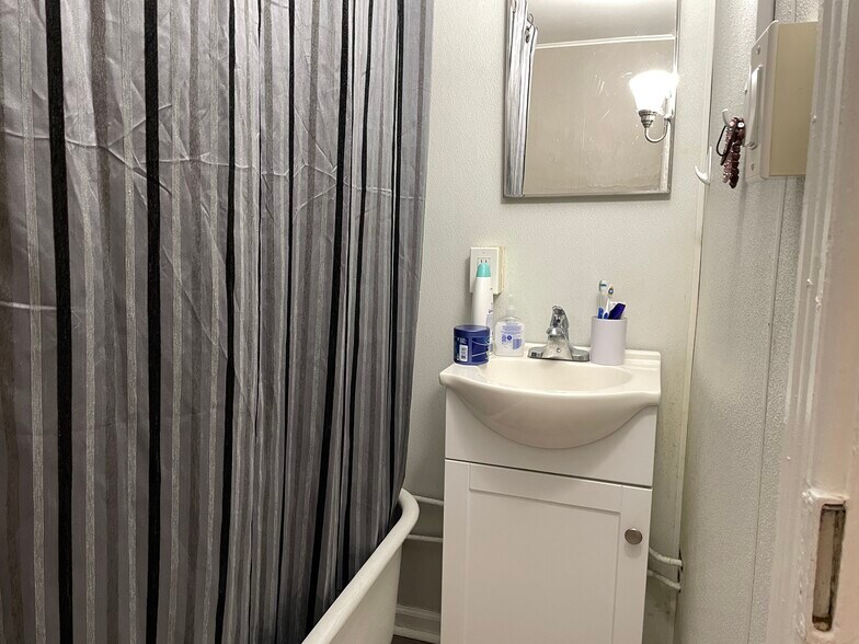 More Photos Of 57 E Garrison St, Bethlehem Apartments For Sale