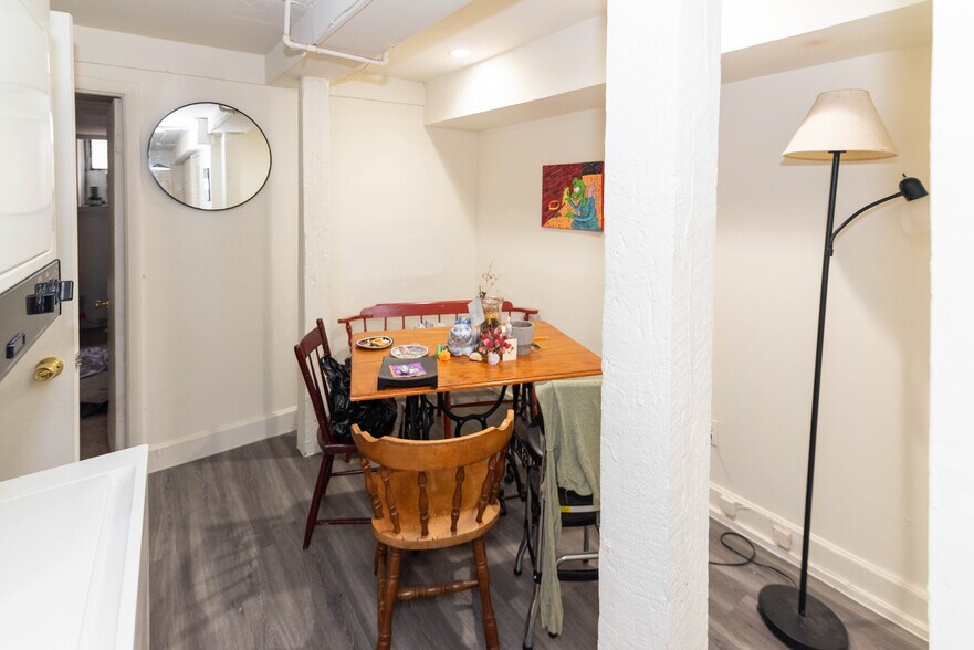 More Photos Of 46 W Biddle St, Baltimore Apartments For Sale