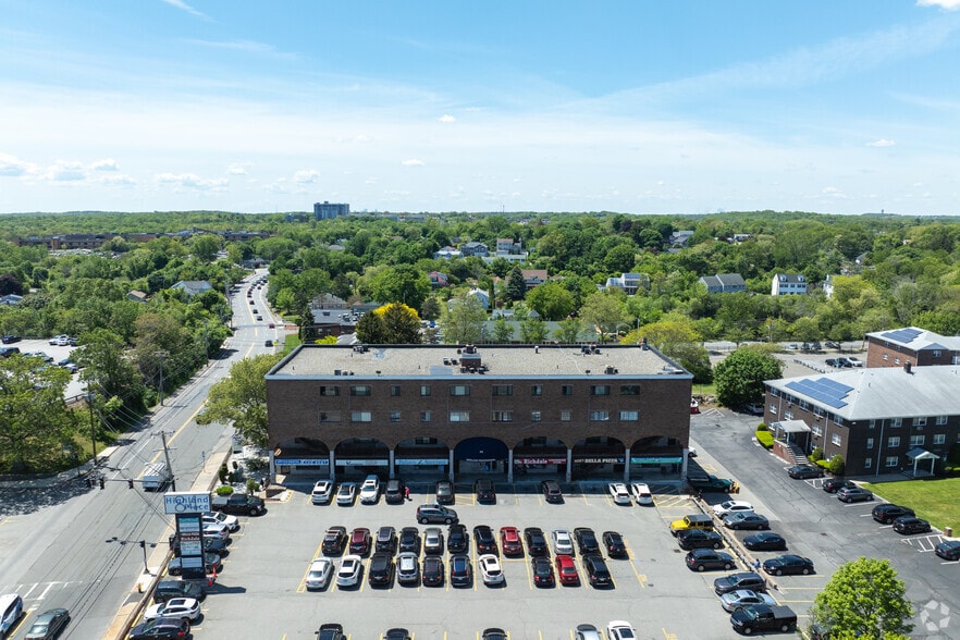 More Photos Of 84 Highland Ave, Salem Medical For Lease