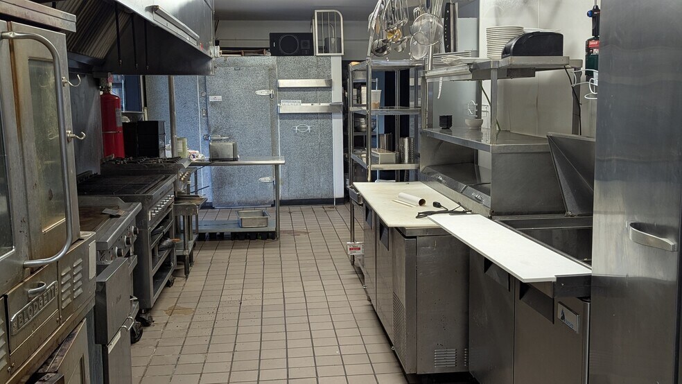 More Photos Of 4490 US-212, Montevideo Sports And Entertainment For Sale