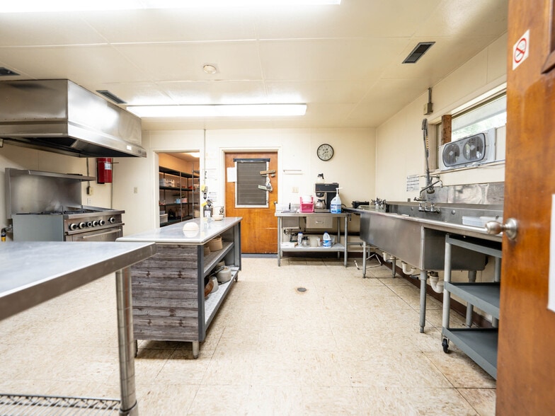 More Photos Of 84 Chestnut Park Dr, Waynesville Healthcare For Sale