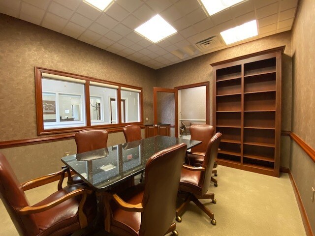 More Photos Of 616 Village Dr, Virginia Beach Office For Lease