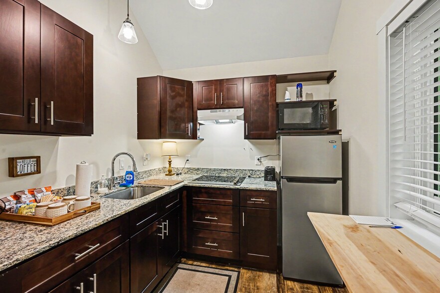More Photos Of 57440 M 40, Marcellus Specialty For Sale