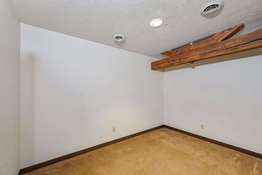 More Photos Of 412 E River St, Elyria Office For Sale