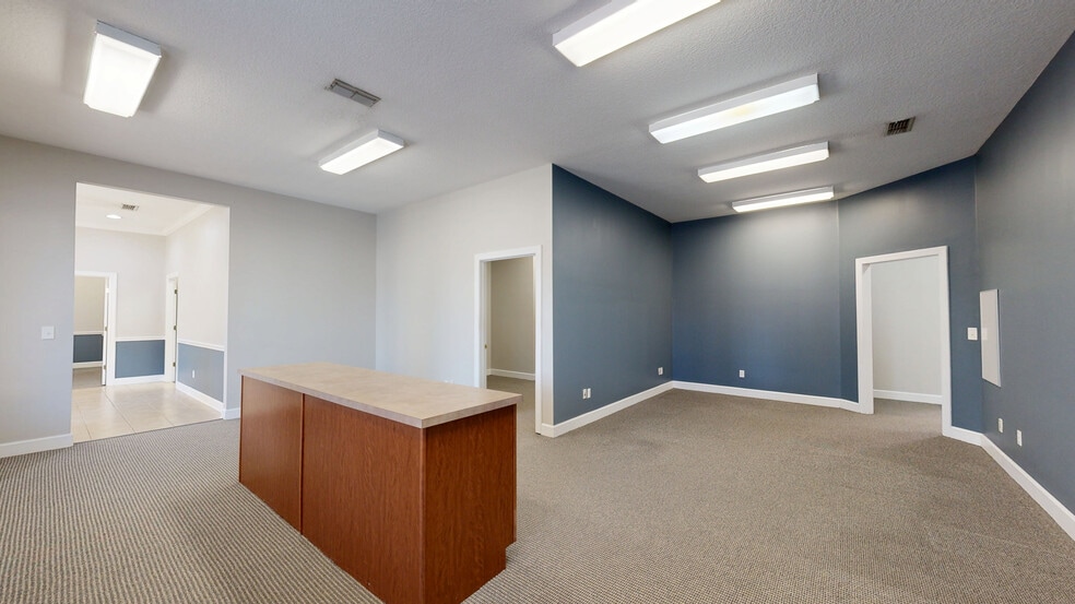 Primary Photo Of 9191 RG Skinner Pky, Jacksonville Office For Sale