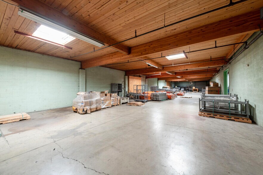 More Photos Of 2507 S 300 W, Salt Lake City Warehouse For Lease