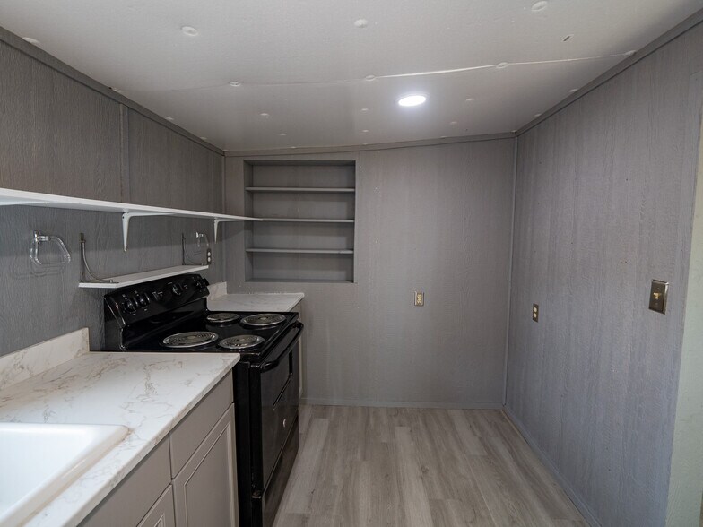 More Photos Of 420 W Johnson St, Norman Multifamily For Sale