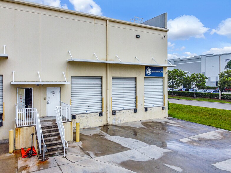 More Photos Of 2020 NW 129th Ave, Miami Warehouse For Lease