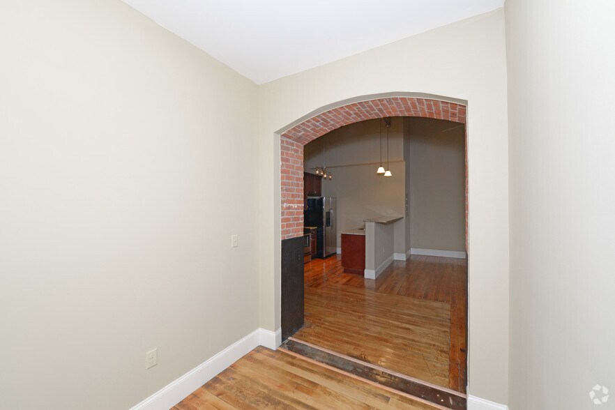 More Photos Of 12 Eagle St, Providence Apartments For Lease