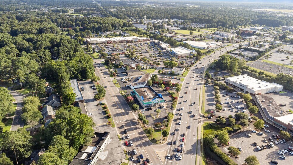 More Photos Of 3116 Evans St, Greenville Freestanding For Lease