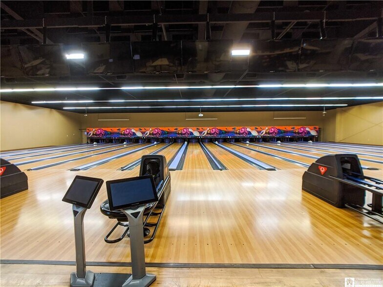 More Photos Of 800 E State St, Olean Sports And Entertainment For Sale