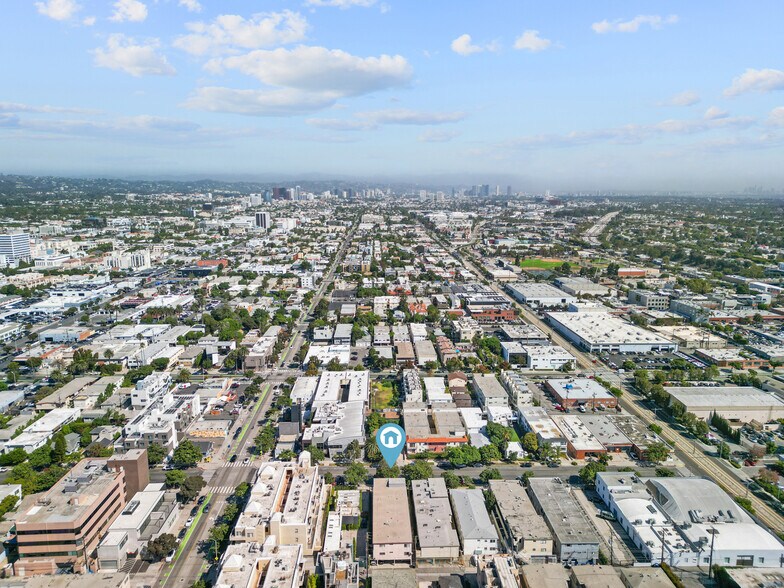 More Photos Of 1518 10th St, Santa Monica Apartments For Sale