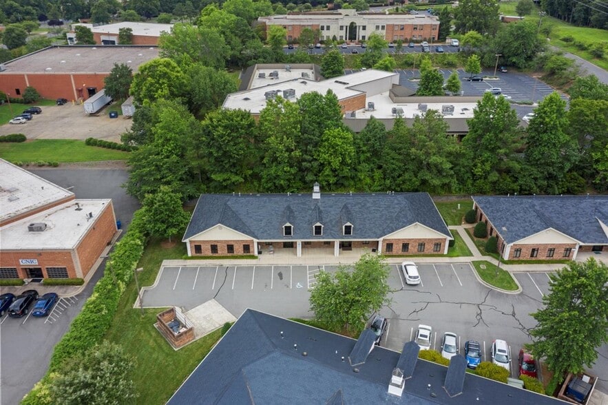 More Photos Of 2120 Crown Centre Dr, Charlotte Office For Lease