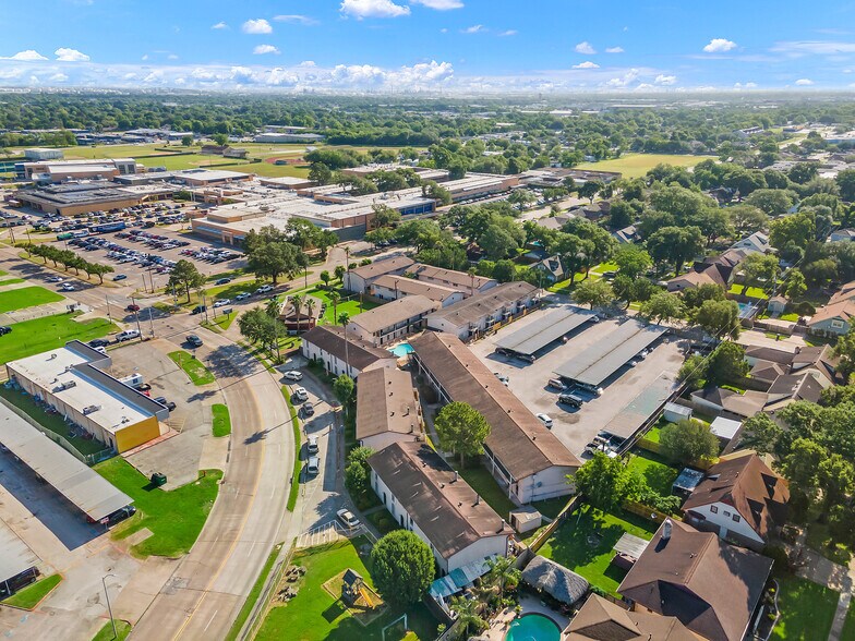 More Photos Of 2323 Burke, Pasadena Apartments For Sale