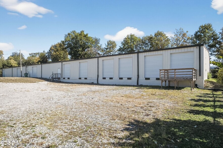 More Photos Of 501 Ennis St, High Point Warehouse For Sale