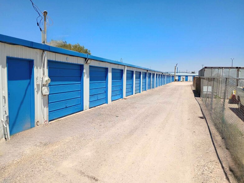 More Photos Of 2564 N Marco Ave, Odessa Self Storage For Sale