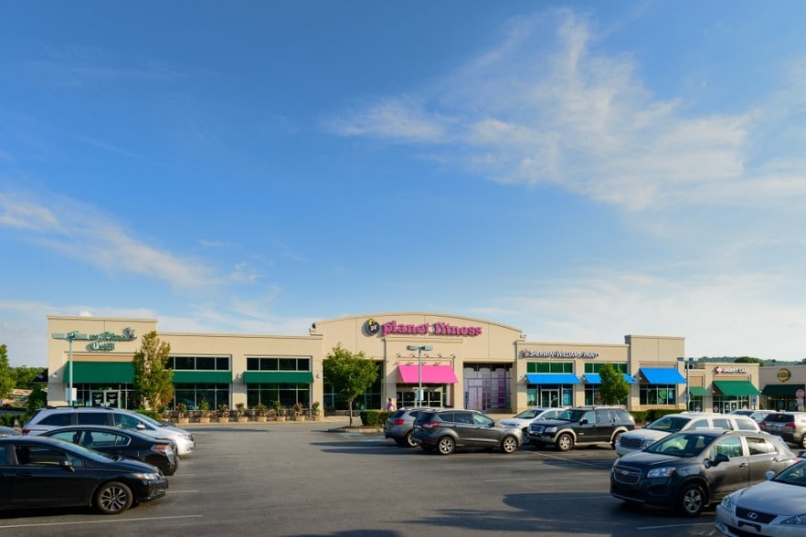 More Photos Of 150 E Pennsylvania Ave, Downingtown Unknown For Lease