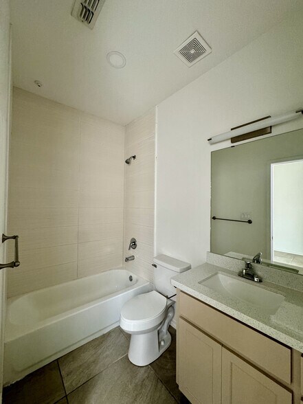 More Photos Of 5600 Sandpiper ave, McAllen Apartments For Sale