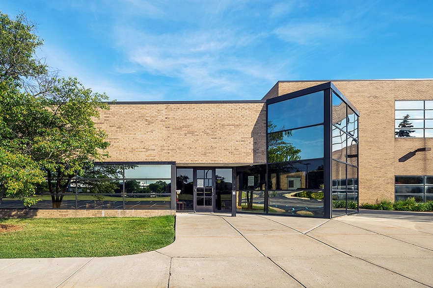 More Photos Of 5225 Auto Club Dr, Dearborn Office For Sale