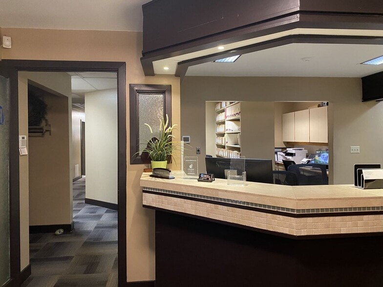 More Photos Of 16455 NE 85th St, Redmond Medical For Sale